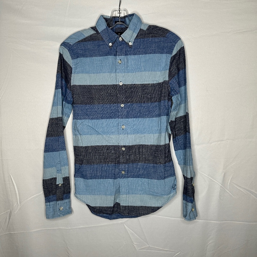 American Eagle Blue Striped Button Down Shirt